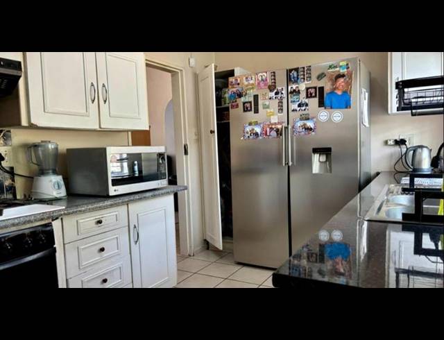 3 BEDROOM HOUSE FOR SALE IN MAYBERRY PARK